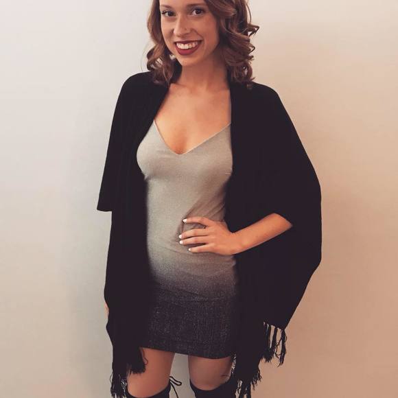 Meet your Posher, Laurin - Picture 1 of 1